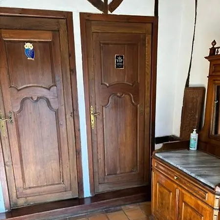 Les Cotieres Guest house *